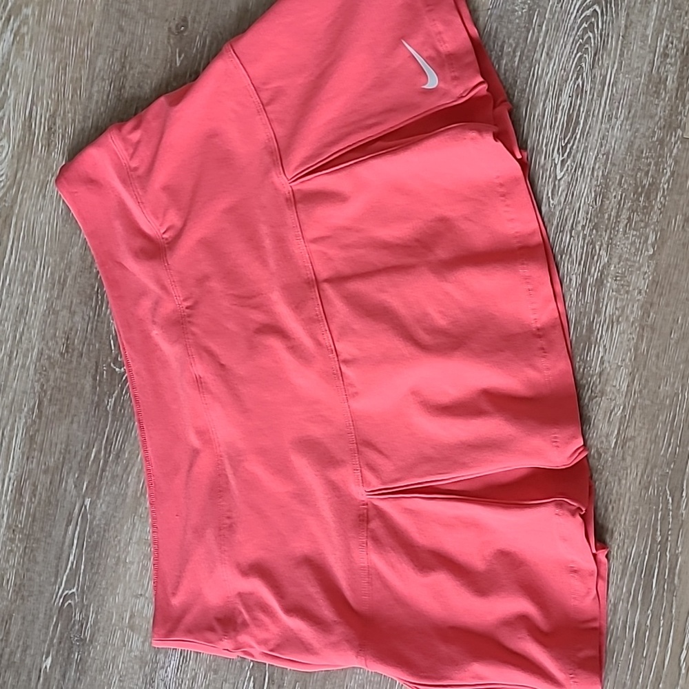 Nike DriFit Salmon Tennis Skirt with Shorts underneath Skort Size Medium